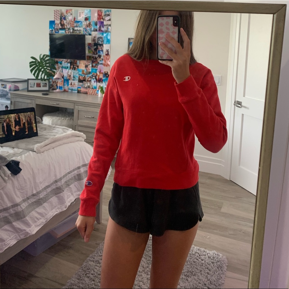 CHAMPION RED SWEATSHIRT